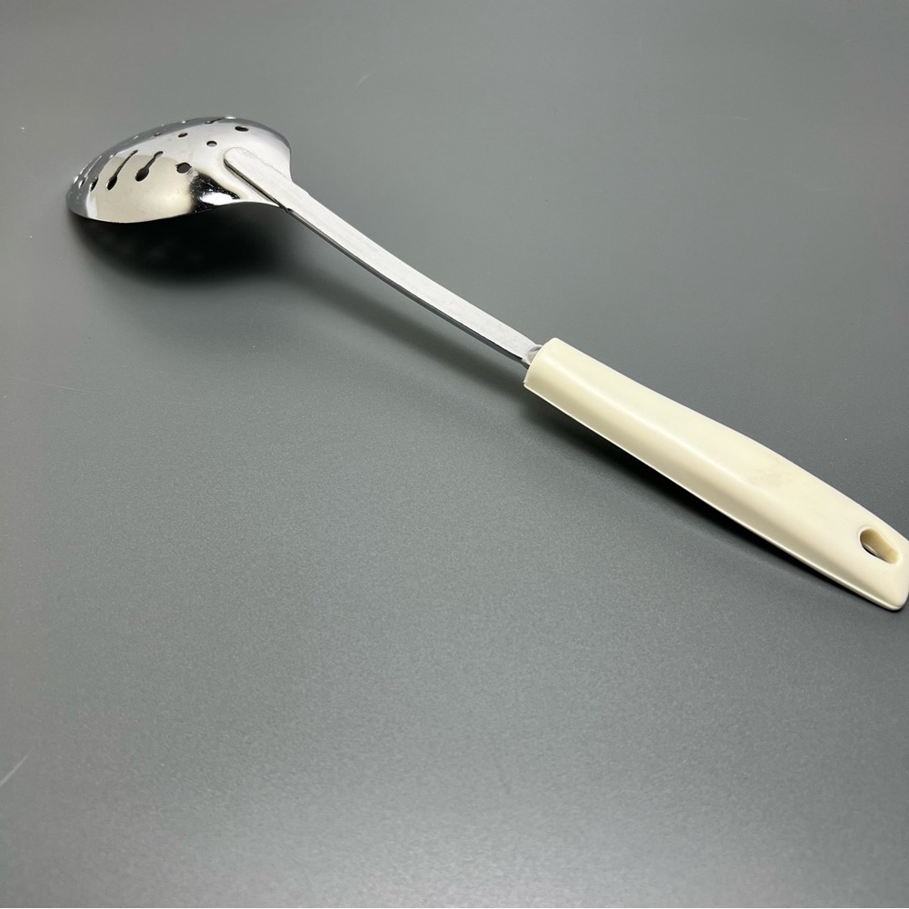 VTG EKCO Chromium Plated Stainless Spotted Spoon With White Handle MCM - Picture 3 of 13